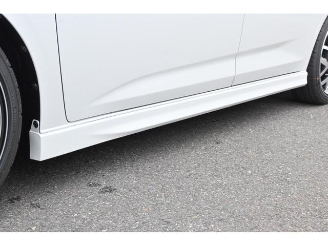 ソリオバンディット ハイブリッドＭＶ　ＺＥＵＳ新車カスタム　エアロ（Ｆ・Ｒ・ＦＧ・ＲＧ）・２色塗装・車高調・１７インチ・カーボン調ピラーパネル・全方位カメラ・両側電動スライドドア・シートヒーター（19枚目）