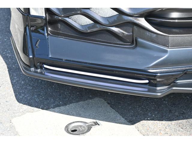 ヴォクシー ハイブリッドＳ－Ｚ　ＺＥＵＳ新車カスタム　エアロ（Ｆ・Ｓ・Ｒ・ＧＧ）・４本出しマフラー（チタンカラーテール）・１９インチ・車高調・１０．５型ＤＡプラス・３眼ＬＥＤヘッド・快適パッケージＨＩ（12枚目）