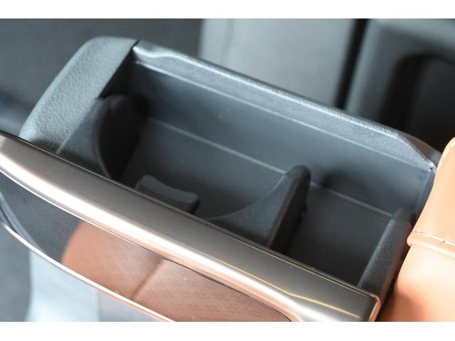 ヴェルファイアハイブリッド Ｚ　モデリスタエアロ・デジタルインナーミラー・左右独立ムーンルーフ・パノラミックビューモニター・ＪＢＬサウンド・フルセグＴＶ・リヤエンターテイメントシステム・ＥＴＣ２．０・ユニバーサルステップ・茶革（56枚目）