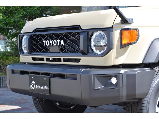 ランドクルーザー70 AX Bカメラ LEDヘッドライト 禁煙車 クルーズコントロール 電動デフロック 丸目LEDヘッドライト 純正16インチアルミホイール オートハイビーム トヨタセーフティセンス アルミ製サイドステップ(17枚目)