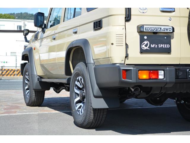 ランドクルーザー70 AX Bカメラ LEDヘッドライト 禁煙車 クルーズコントロール 電動デフロック 丸目LEDヘッドライト 純正16インチアルミホイール オートハイビーム トヨタセーフティセンス アルミ製サイドステップ(35枚目)