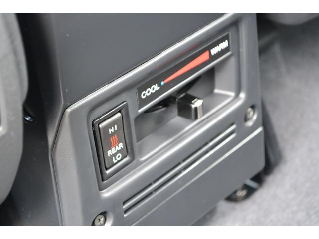 ランドクルーザー70 AX Bカメラ LEDヘッドライト 禁煙車 クルーズコントロール 電動デフロック 丸目LEDヘッドライト 純正16インチアルミホイール オートハイビーム トヨタセーフティセンス アルミ製サイドステップ(71枚目)