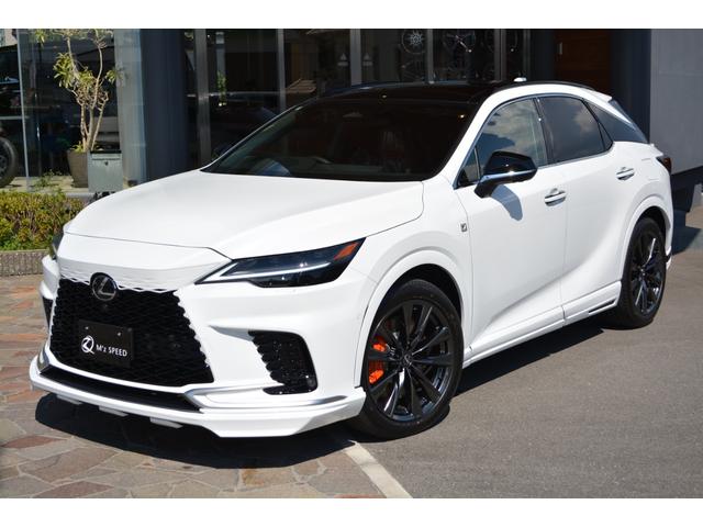 ＲＸ ＲＸ３５０　Ｆスポーツ　ＺＥＵＳエアロ　パノラマルーフ　前後ドラレコ　　　デジタルインナーミラー　オレンジキャリパー　後席電動シート　シートヒーター　ＰＶＭ　ＥＴＣ２．０　赤内装　ブラインドスポットモニター　電動リアゲート（3枚目）