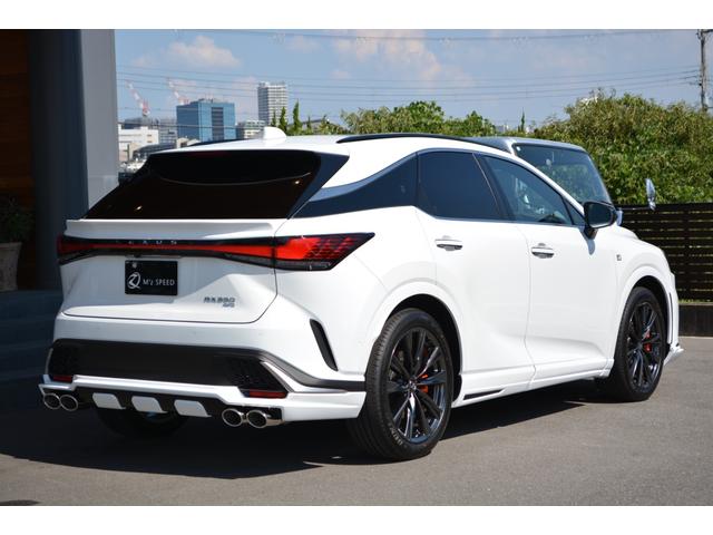 ＲＸ ＲＸ３５０　Ｆスポーツ　ＺＥＵＳエアロ　パノラマルーフ　前後ドラレコ　　　デジタルインナーミラー　オレンジキャリパー　後席電動シート　シートヒーター　ＰＶＭ　ＥＴＣ２．０　赤内装　ブラインドスポットモニター　電動リアゲート（8枚目）