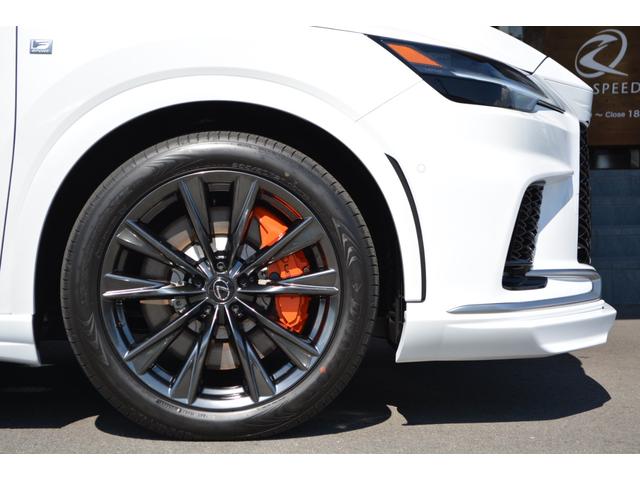 ＲＸ ＲＸ３５０　Ｆスポーツ　ＺＥＵＳエアロ　パノラマルーフ　前後ドラレコ　　　デジタルインナーミラー　オレンジキャリパー　後席電動シート　シートヒーター　ＰＶＭ　ＥＴＣ２．０　赤内装　ブラインドスポットモニター　電動リアゲート（10枚目）