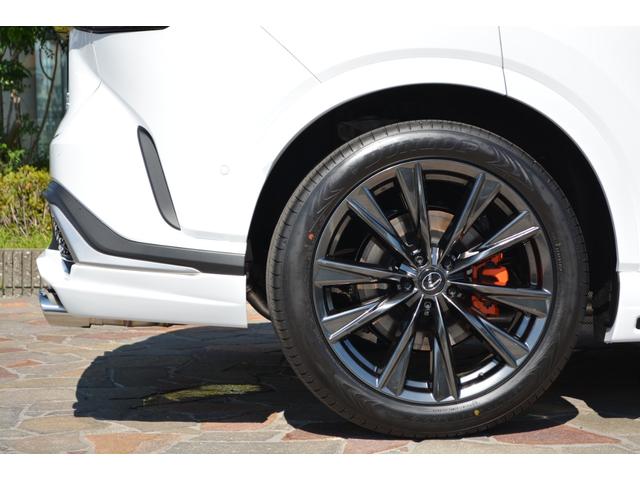 ＲＸ ＲＸ３５０　Ｆスポーツ　ＺＥＵＳエアロ　パノラマルーフ　前後ドラレコ　　　デジタルインナーミラー　オレンジキャリパー　後席電動シート　シートヒーター　ＰＶＭ　ＥＴＣ２．０　赤内装　ブラインドスポットモニター　電動リアゲート（12枚目）