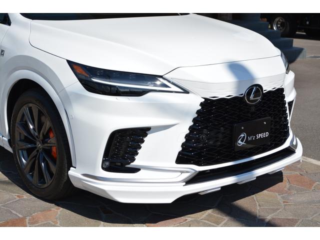 ＲＸ ＲＸ３５０　Ｆスポーツ　ＺＥＵＳエアロ　パノラマルーフ　前後ドラレコ　　　デジタルインナーミラー　オレンジキャリパー　後席電動シート　シートヒーター　ＰＶＭ　ＥＴＣ２．０　赤内装　ブラインドスポットモニター　電動リアゲート（14枚目）