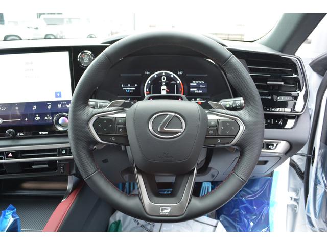 ＲＸ ＲＸ３５０　Ｆスポーツ　ＺＥＵＳエアロ　パノラマルーフ　前後ドラレコ　　　デジタルインナーミラー　オレンジキャリパー　後席電動シート　シートヒーター　ＰＶＭ　ＥＴＣ２．０　赤内装　ブラインドスポットモニター　電動リアゲート（45枚目）