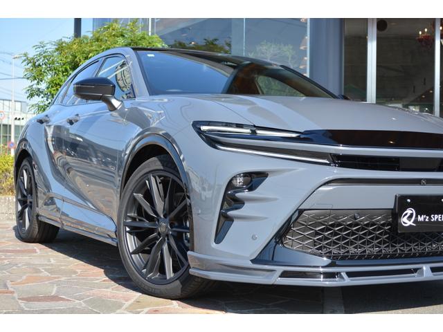 クラウンスポーツ Ｚ　ＴＨＥ　７０ｔｈ　ＺＥＵＳエアロ　パノラマルーフ　デジタルミラー　ブラインドスポットモニター　パワーバックドア　本革シート　ヘッドアップディスプレイ　　前後ドラレコ　ＥＴＣ２．０　フルセグＴＶ　　ＡＣ１００Ｖ（12枚目）