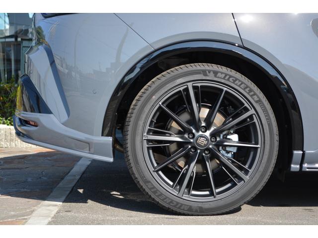 クラウンスポーツ Ｚ　ＴＨＥ　７０ｔｈ　ＺＥＵＳエアロ　パノラマルーフ　デジタルミラー　ブラインドスポットモニター　パワーバックドア　本革シート　ヘッドアップディスプレイ　　前後ドラレコ　ＥＴＣ２．０　フルセグＴＶ　　ＡＣ１００Ｖ（15枚目）