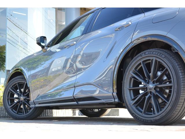 クラウンスポーツ Ｚ　ＴＨＥ　７０ｔｈ　ＺＥＵＳエアロ　パノラマルーフ　デジタルミラー　ブラインドスポットモニター　パワーバックドア　本革シート　ヘッドアップディスプレイ　　前後ドラレコ　ＥＴＣ２．０　フルセグＴＶ　　ＡＣ１００Ｖ（35枚目）