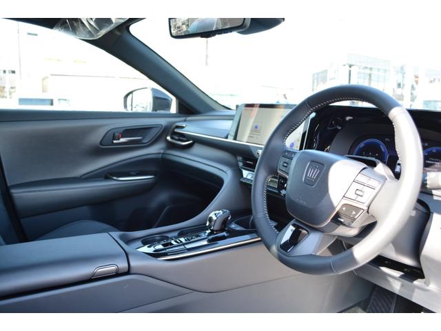 クラウンスポーツ Ｚ　ＴＨＥ　７０ｔｈ　ＺＥＵＳエアロ　パノラマルーフ　デジタルミラー　ブラインドスポットモニター　パワーバックドア　本革シート　ヘッドアップディスプレイ　　前後ドラレコ　ＥＴＣ２．０　フルセグＴＶ　　ＡＣ１００Ｖ（57枚目）