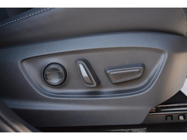 クラウンスポーツ Ｚ　ＴＨＥ　７０ｔｈ　ＺＥＵＳエアロ　パノラマルーフ　デジタルミラー　ブラインドスポットモニター　パワーバックドア　本革シート　ヘッドアップディスプレイ　　前後ドラレコ　ＥＴＣ２．０　フルセグＴＶ　　ＡＣ１００Ｖ（59枚目）