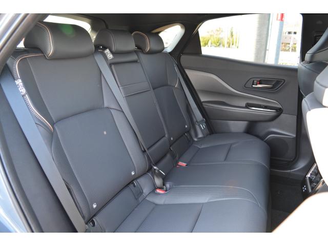 クラウンスポーツ Ｚ　ＴＨＥ　７０ｔｈ　ＺＥＵＳエアロ　パノラマルーフ　デジタルミラー　ブラインドスポットモニター　パワーバックドア　本革シート　ヘッドアップディスプレイ　　前後ドラレコ　ＥＴＣ２．０　フルセグＴＶ　　ＡＣ１００Ｖ（65枚目）