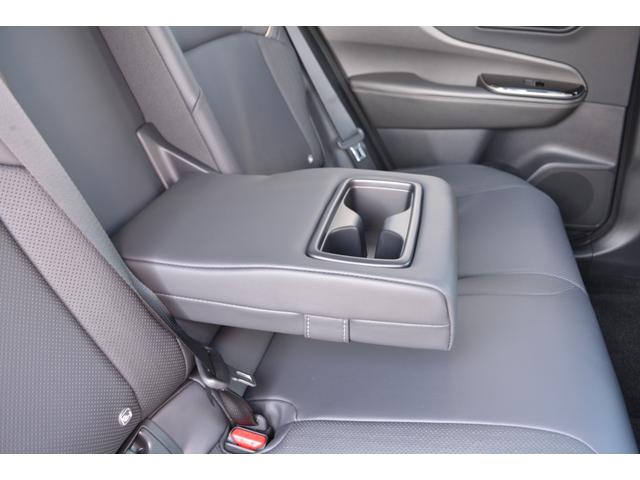 クラウンスポーツ Ｚ　ＴＨＥ　７０ｔｈ　ＺＥＵＳエアロ　パノラマルーフ　デジタルミラー　ブラインドスポットモニター　パワーバックドア　本革シート　ヘッドアップディスプレイ　　前後ドラレコ　ＥＴＣ２．０　フルセグＴＶ　　ＡＣ１００Ｖ（66枚目）