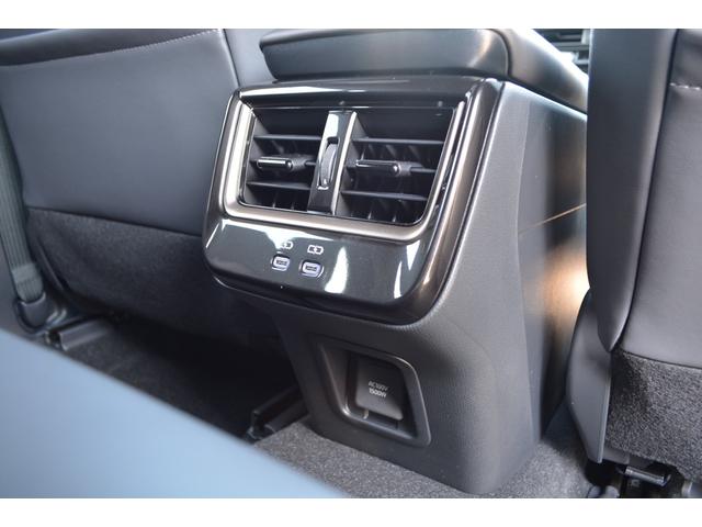 クラウンスポーツ Ｚ　ＴＨＥ　７０ｔｈ　ＺＥＵＳエアロ　パノラマルーフ　デジタルミラー　ブラインドスポットモニター　パワーバックドア　本革シート　ヘッドアップディスプレイ　　前後ドラレコ　ＥＴＣ２．０　フルセグＴＶ　　ＡＣ１００Ｖ（67枚目）