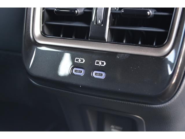 クラウンスポーツ Ｚ　ＴＨＥ　７０ｔｈ　ＺＥＵＳエアロ　パノラマルーフ　デジタルミラー　ブラインドスポットモニター　パワーバックドア　本革シート　ヘッドアップディスプレイ　　前後ドラレコ　ＥＴＣ２．０　フルセグＴＶ　　ＡＣ１００Ｖ（68枚目）