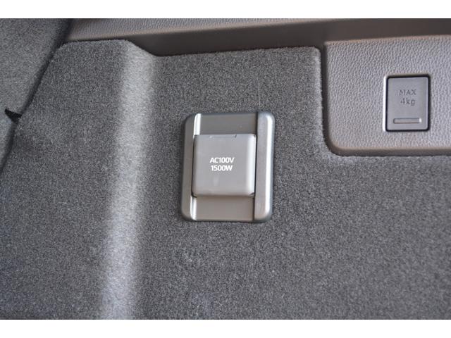 クラウンスポーツ Ｚ　ＴＨＥ　７０ｔｈ　ＺＥＵＳエアロ　パノラマルーフ　デジタルミラー　ブラインドスポットモニター　パワーバックドア　本革シート　ヘッドアップディスプレイ　　前後ドラレコ　ＥＴＣ２．０　フルセグＴＶ　　ＡＣ１００Ｖ（71枚目）