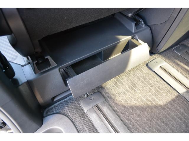 アルファードハイブリッド Ｘ　両側電動スラ　全周囲カメラ　８型ディスプレイオーディオ　フルセグＴＶ　ＥＴＣ２．０　ＢＳＭ　パノラミックビューモニター　レーダークルーズ　ブラインドスポットモニター（65枚目）