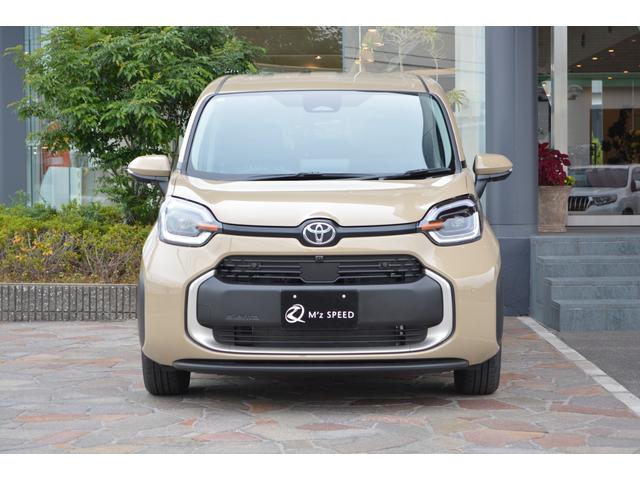 シエンタ ハイブリッドＺ　純正１０．５型ナビ　ドラレコ　ＥＴＣ　全周囲カメラ　ＢＳＭ　トヨタセーフティセンス　７人乗り　フルセグ　両側電動スライドドア　ＬＥＤヘッドライト　シートヒーター　ステアリングヒーター　レーダークルーズ（12枚目）