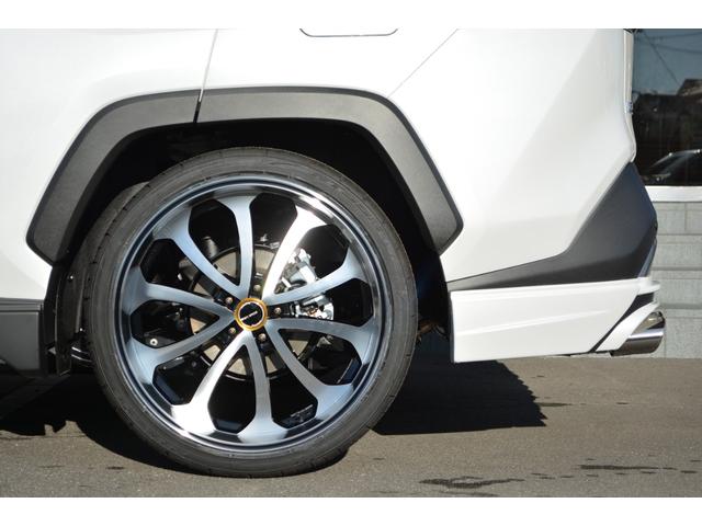 ＲＡＶ４ ハイブリッドＧ　ＺＥＵＳエアロ　パノラマルーフ　デジタルミラー　全周囲カメラ　電動リアゲート　ＢＳＭ　　ＬＥＤヘッドライト　ＥＴＣ２．０　フルセグＴＶ　ステアリングヒーター　シートヒーター　パワーシート（7枚目）