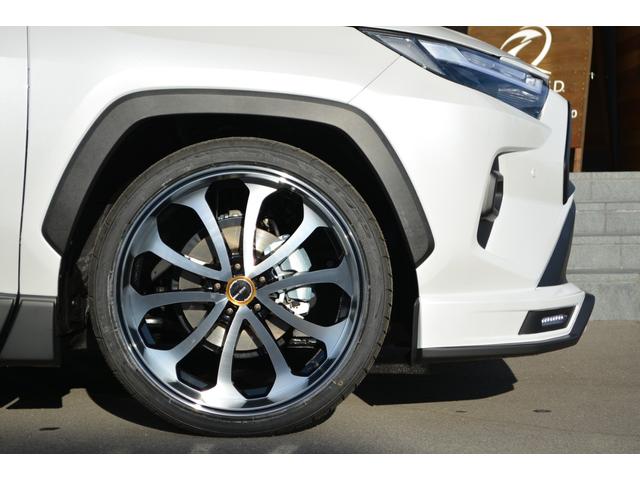 ＲＡＶ４ ハイブリッドＧ　ＺＥＵＳエアロ　パノラマルーフ　デジタルミラー　全周囲カメラ　電動リアゲート　ＢＳＭ　　ＬＥＤヘッドライト　ＥＴＣ２．０　フルセグＴＶ　ステアリングヒーター　シートヒーター　パワーシート（12枚目）