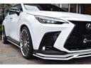 ＮＸ３５０ｈ　Ｆスポーツ　ＺＥＵＳ新車カスタム　エアロ（Ｆ・Ｓ・Ｒ・ＲＷ）・４本出しマフラー・ダウンサス・２２インチ・パノラマルーフ・三眼ＬＥＤヘッドランプ・デジタルインナーミラー・オレンジキャリパーカバー・ルーフレール（10枚目）