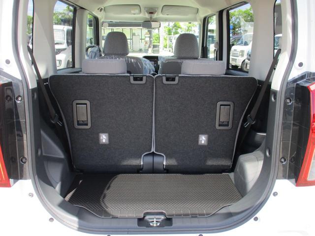 キッズコーナー完備！奥様も安心してゆっくりお車をご覧頂けます。フリードリンクもありますので、ご自由にお召し上がり下さいね♪