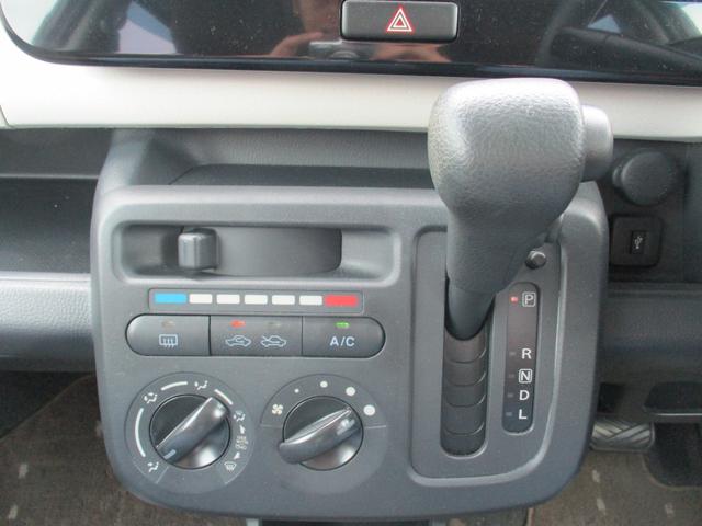 モコ Ｓ　バックカメラ　スマートキー　アイドリングストップ　電動格納ミラー　ベンチシート　ＣＶＴ　盗難防止システム　ＡＢＳ　ＣＤ　ＵＳＢ　アルミホイール　衝突安全ボディ　エアコン　パワーステアリング（12枚目）