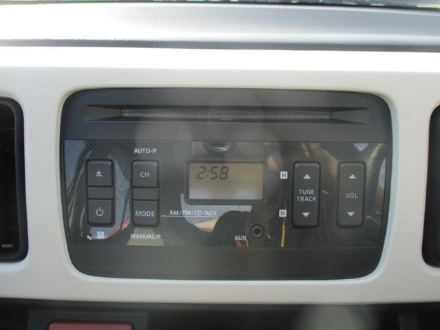 アルト Ｆ　キーレスエントリー　電動格納ミラー　ＡＴ　盗難防止システム　ＡＢＳ　ＥＳＣ　ＣＤ　ミュージックプレイヤー接続可　衝突安全ボディ　エアコン　パワーステアリング　パワーウィンドウ　運転席エアバッグ（6枚目）