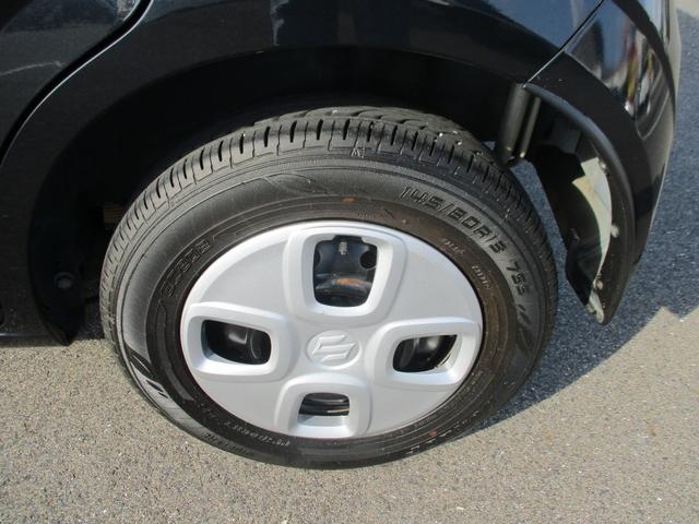 アルト Ｆ　キーレスエントリー　電動格納ミラー　ＡＴ　盗難防止システム　ＡＢＳ　ＥＳＣ　ＣＤ　ミュージックプレイヤー接続可　衝突安全ボディ　エアコン　パワーステアリング　パワーウィンドウ　運転席エアバッグ（47枚目）