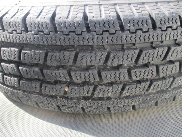 ミニキャブトラック Ｓカスタム　エアコン付　４ＷＤ　４ＷＤ　軽トラック　ＭＴ　エアコン（29枚目）
