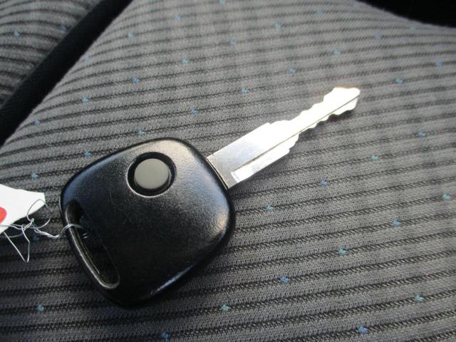 ワゴンR FX キーレスエントリー アイドリングストップ 電動格納ミラー シートヒーター ベンチシート CVT 盗難防止システム ABS CD ミュージックプレイヤー接続可 衝突安全ボディ エアコン(13枚目)