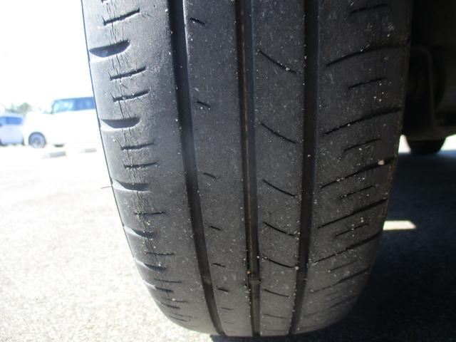 ワゴンR ハイブリッドFX 4WD ETC レーンアシスト 衝突被害軽減システム オートライト スマートキー アイドリングストップ 電動格納ミラー シートヒーター ベンチシート CVT 盗難防止システム ABS ESC CD(28枚目)