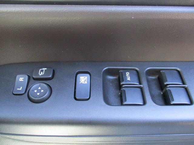 スペーシア ハイブリッドＧ　両側スライドドア　クリアランスソナー　衝突被害軽減システム　オートライト　ＬＥＤヘッドランプ　スマートキー　アイドリングストップ　電動格納ミラー　ベンチシート　ＣＶＴ　盗難防止システム　ＡＢＳ　ＥＳＣ（13枚目）