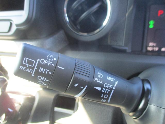 N-BOXカスタム ベースグレード バックカメラ 両側スライド・片側電動 クリアランスソナー オートクルーズコントロール レーンアシスト 衝突被害軽減システム オートライト LEDヘッドランプ スマートキー アイドリングストップ(11枚目)