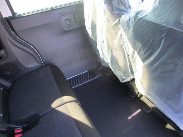 N-BOXカスタム ベースグレード バックカメラ 両側スライド・片側電動 クリアランスソナー オートクルーズコントロール レーンアシスト 衝突被害軽減システム オートライト LEDヘッドランプ スマートキー アイドリングストップ(31枚目)