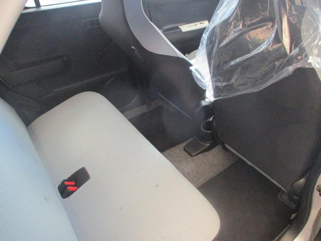 アルト F 4WD 衝突被害軽減システム キーレスエントリー シートヒーター AT 盗難防止システム ABS ESC CD ミュージックプレイヤー接続可 衝突安全ボディ エアコン パワーステアリング(25枚目)