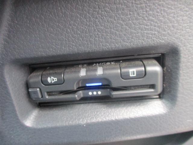 スペーシア Ｇ　ＥＴＣ　バックカメラ　両側スライドドア　ナビ　スマートキー　アイドリングストップ　電動格納ミラー　ベンチシート　ＣＶＴ　盗難防止システム　ＡＢＳ　衝突安全ボディ　エアコン　パワーステアリング（9枚目）