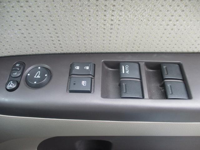 Ｎ－ＢＯＸ Ｇ・Ｌパッケージ　ＥＴＣ　バックカメラ　両側スライド・片側電動　ナビ　スマートキー　アイドリングストップ　電動格納ミラー　ベンチシート　ＣＶＴ　盗難防止システム　ＡＢＳ　ＥＳＣ　アルミホイール　衝突安全ボディ　エアコン（14枚目）