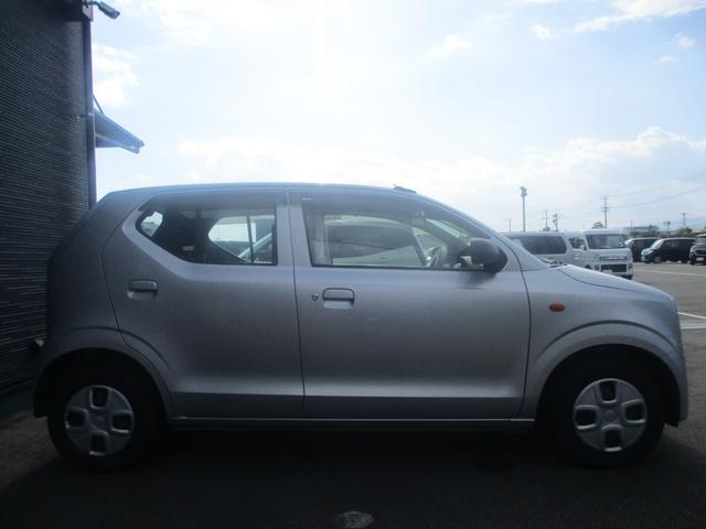 アルト Ｌ　４ＷＤ　衝突被害軽減システム　キーレスエントリー　アイドリングストップ　電動格納ミラー　シートヒーター　ＣＶＴ　盗難防止システム　ＡＢＳ　ＥＳＣ　ＣＤ　ミュージックプレイヤー接続可　衝突安全ボディ（18枚目）