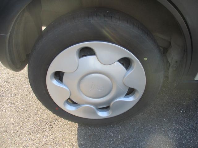 アルトラパン モード　クリアランスソナー　レーンアシスト　衝突被害軽減システム　オートライト　ＨＩＤ　スマートキー　アイドリングストップ　電動格納ミラー　シートヒーター　ベンチシート　ＣＶＴ　盗難防止システム　ＡＢＳ（23枚目）