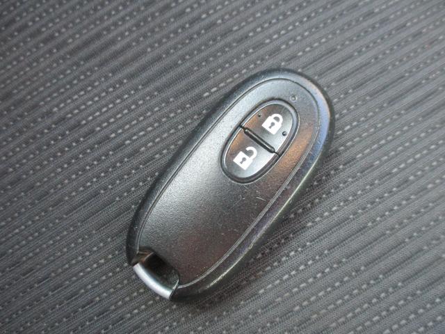 ワゴンＲ ＦＸリミテッド　４ＷＤ　ナビ　スマートキー　アイドリングストップ　電動格納ミラー　シートヒーター　ベンチシート　ＣＶＴ　盗難防止システム　ＡＢＳ　アルミホイール　衝突安全ボディ　エアコン　パワーステアリング（11枚目）