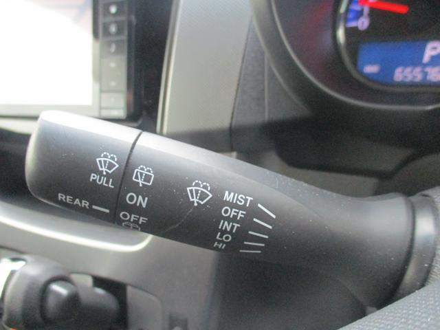 ムーヴ カスタム　Ｘ　ＶＳスマートセレクションＳＡ　ＥＴＣ　バックカメラ　ナビ　衝突被害軽減システム　オートライト　ＬＥＤヘッドランプ　スマートキー　アイドリングストップ　電動格納ミラー　ベンチシート　ＣＶＴ　盗難防止システム　ＡＢＳ　ＥＳＣ（11枚目）