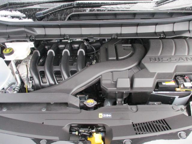 セレナ ハイウェイスターＶ　４ＷＤ　全周囲カメラ　ナビ　クリアランスソナー　オートクルーズコントロール　衝突被害軽減システム　両側電動スライドドア　オートマチックハイビーム　オートライト　ＬＥＤヘッドランプ　スマートキー（24枚目）