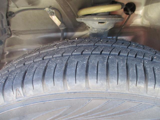 ワゴンＲ ＦＸ　ＥＴＣ　バックカメラ　ＴＶ　キーレスエントリー　アイドリングストップ　電動格納ミラー　ベンチシート　ＣＶＴ　盗難防止システム　ＡＢＳ　ＣＤ　ＵＳＢ　衝突安全ボディ　エアコン　パワーステアリング（31枚目）