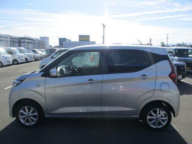 デイズ Ｘ　４ＷＤ　ドライブレコーダー　ＥＴＣ　クリアランスソナー　衝突被害軽減システム　オートライト　スマートキー　アイドリングストップ　シートヒーター　ＣＶＴ　盗難防止システム　ＡＢＳ　ＥＳＣ　ＵＳＢ（32枚目）