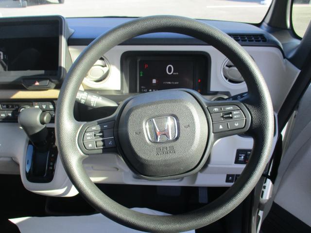 Ｎ－ＢＯＸ ベースグレード　４ＷＤ　バックカメラ　両側スライド・片側電動　クリアランスソナー　オートクルーズコントロール　衝突被害軽減システム　オートライト　ＬＥＤヘッドランプ　スマートキー　アイドリングストップ　電動格納ミラー（6枚目）