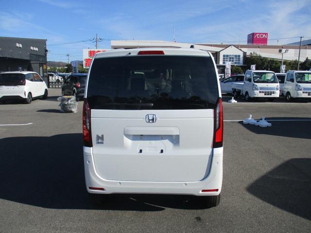 Ｎ－ＢＯＸ ベースグレード　４ＷＤ　バックカメラ　両側スライド・片側電動　クリアランスソナー　オートクルーズコントロール　衝突被害軽減システム　オートライト　ＬＥＤヘッドランプ　スマートキー　アイドリングストップ　電動格納ミラー（18枚目）
