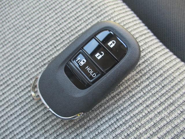 Ｎ－ＢＯＸ ベースグレード　４ＷＤ　バックカメラ　両側スライド・片側電動　クリアランスソナー　オートクルーズコントロール　レーンアシスト　衝突被害軽減システム　オートライト　ＬＥＤヘッドランプ　スマートキー　アイドリングストップ（13枚目）